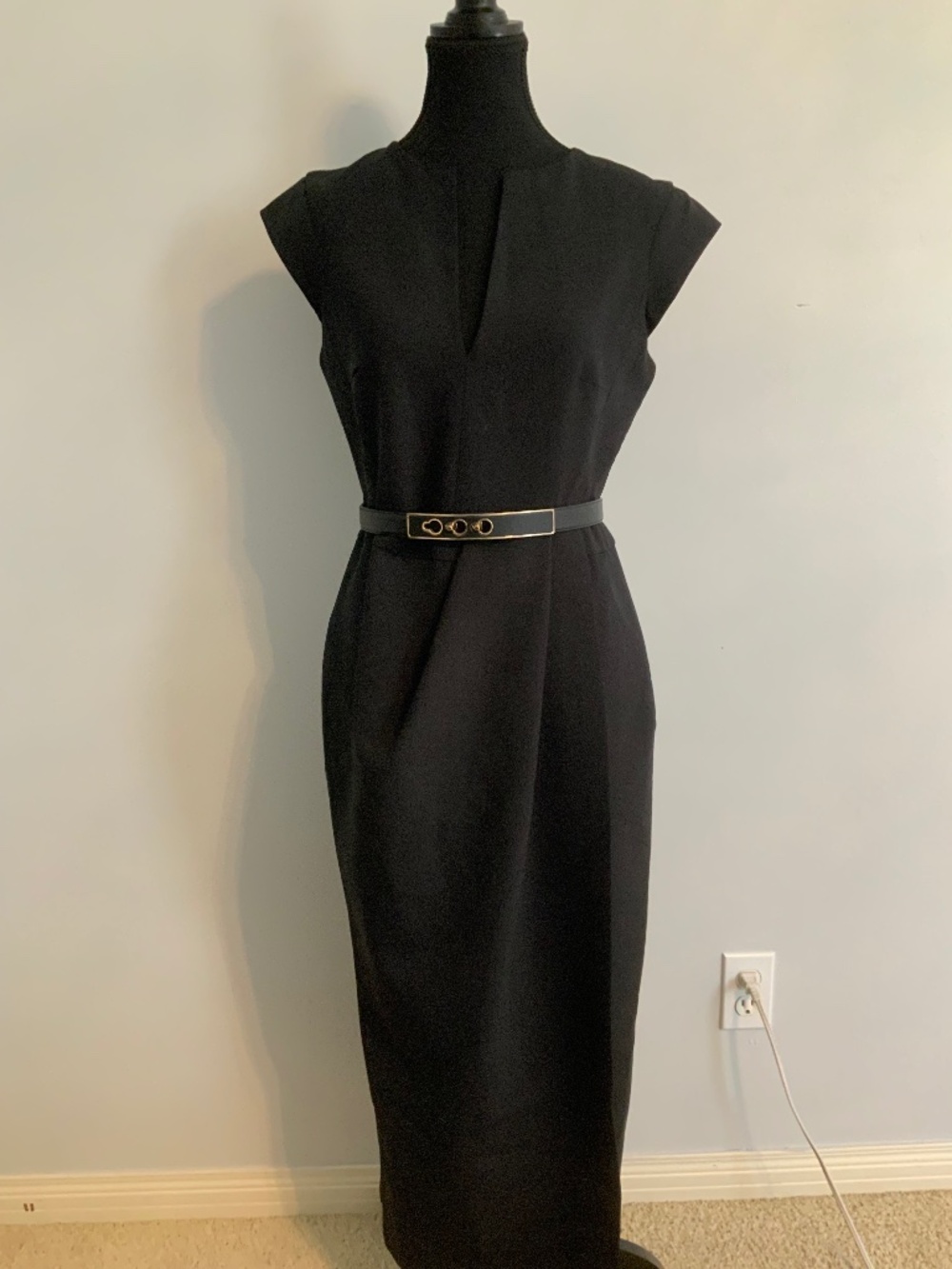 KAREN MILLEN sleeveless tailored dress n size 6 NWT